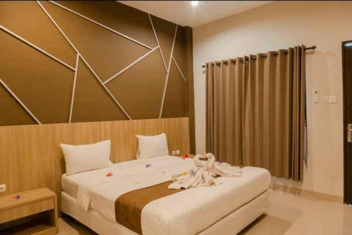 Puri Senggigi Hotel Mangsit Exterior photo